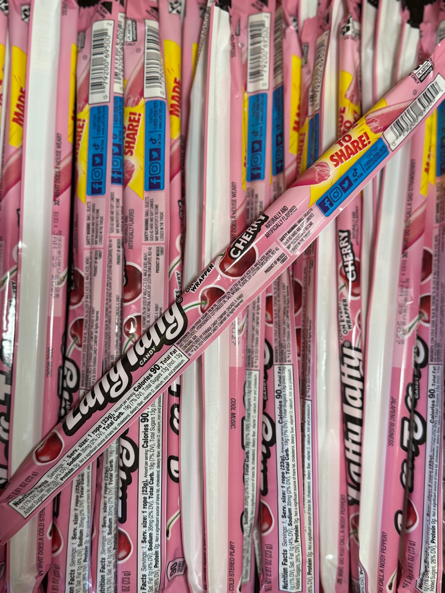 LAFFY TAFFY - Tige de Bonbon Cerise
